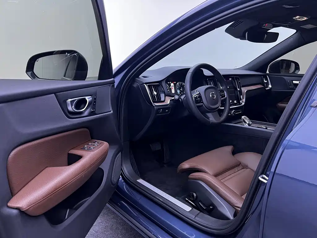 Volvo S60 — миниатюра 11