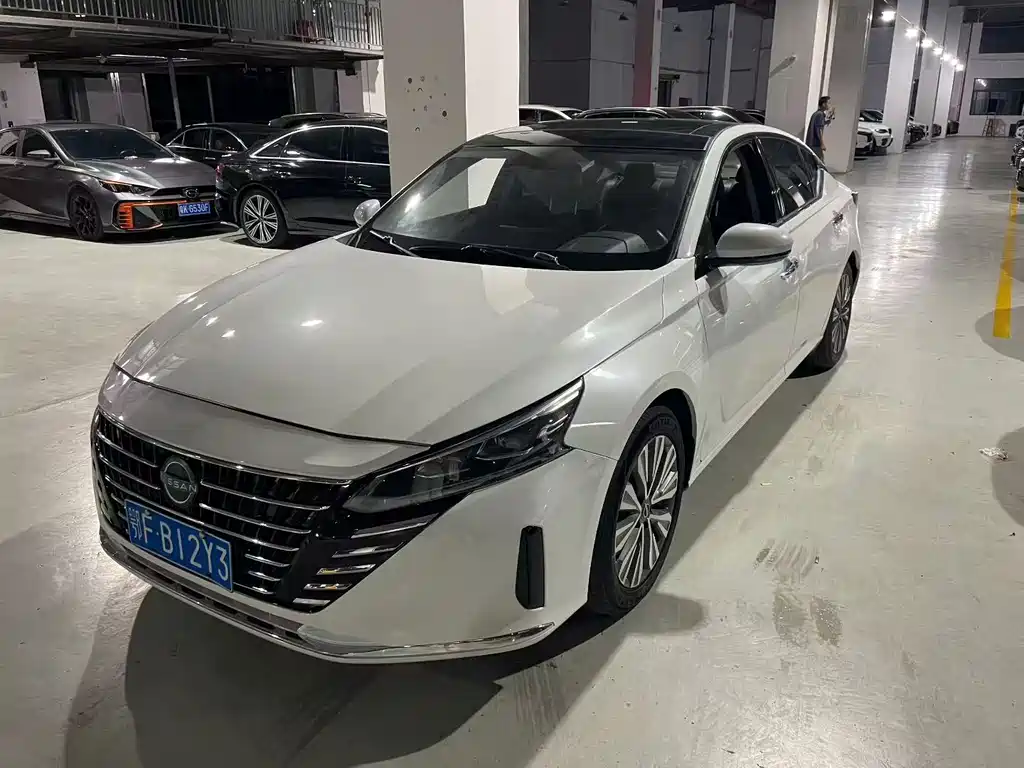 Nissan Teana 2024