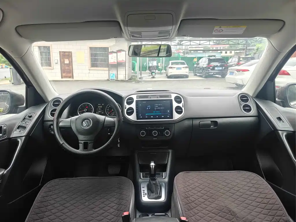 Volkswagen Tiguan — миниатюра 4