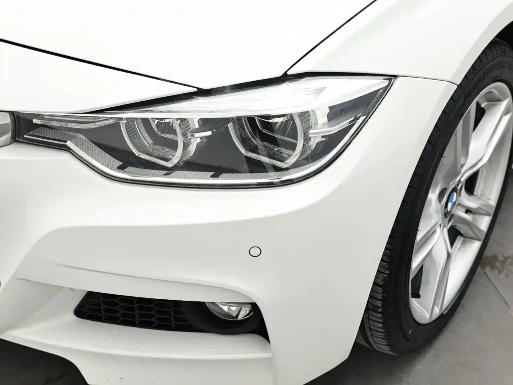 BMW 3 Series — миниатюра 17