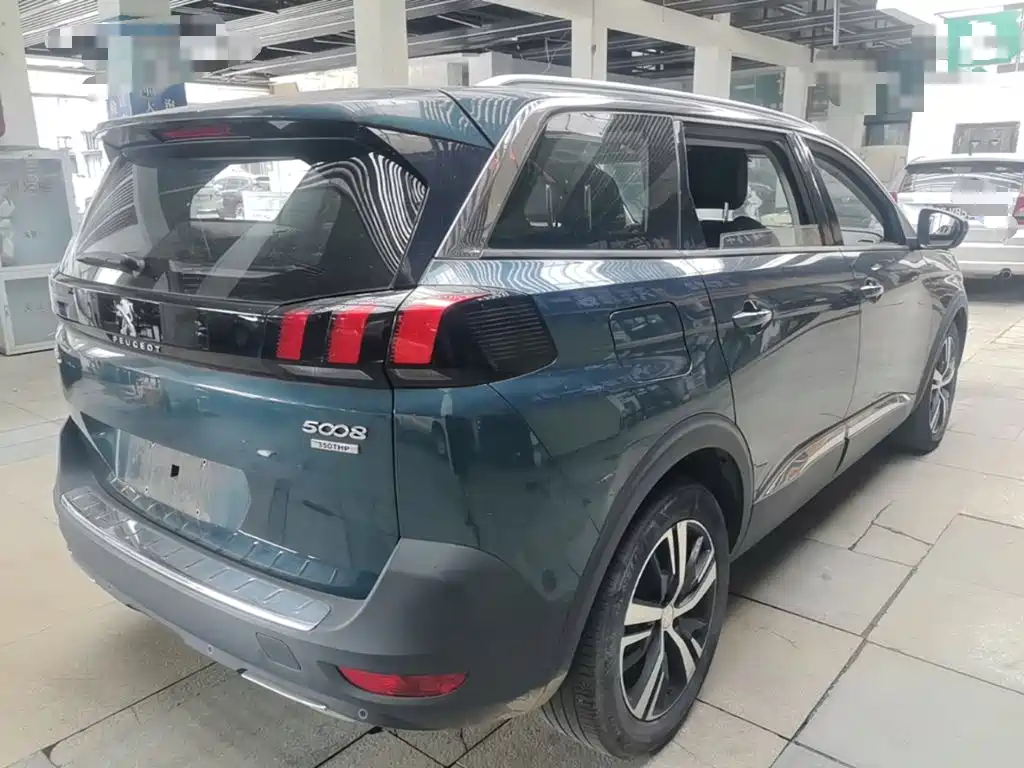 Peugeot 5008 — миниатюра 7