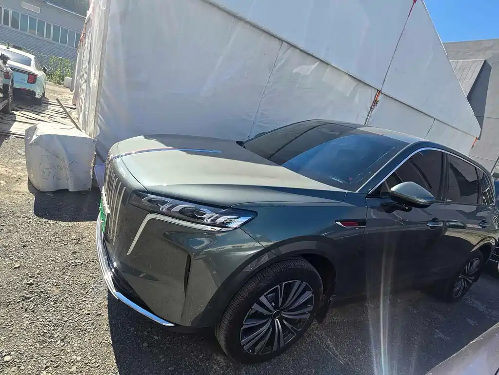 Hongqi Красный флаг HS6 PHEV — миниатюра 2