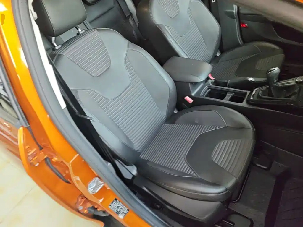 Ford Focus — миниатюра 25