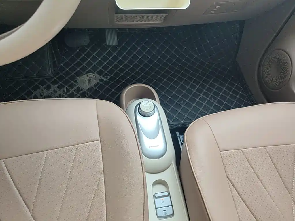 Wuling MINIEV — миниатюра 14