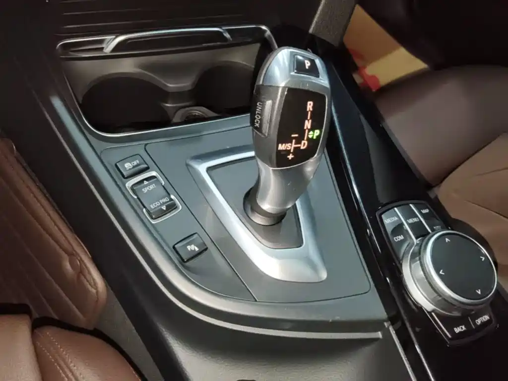 BMW 3 Series — миниатюра 14