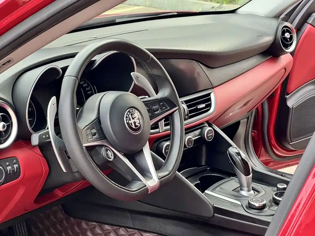 Alfa Romeo Giulia — миниатюра 14