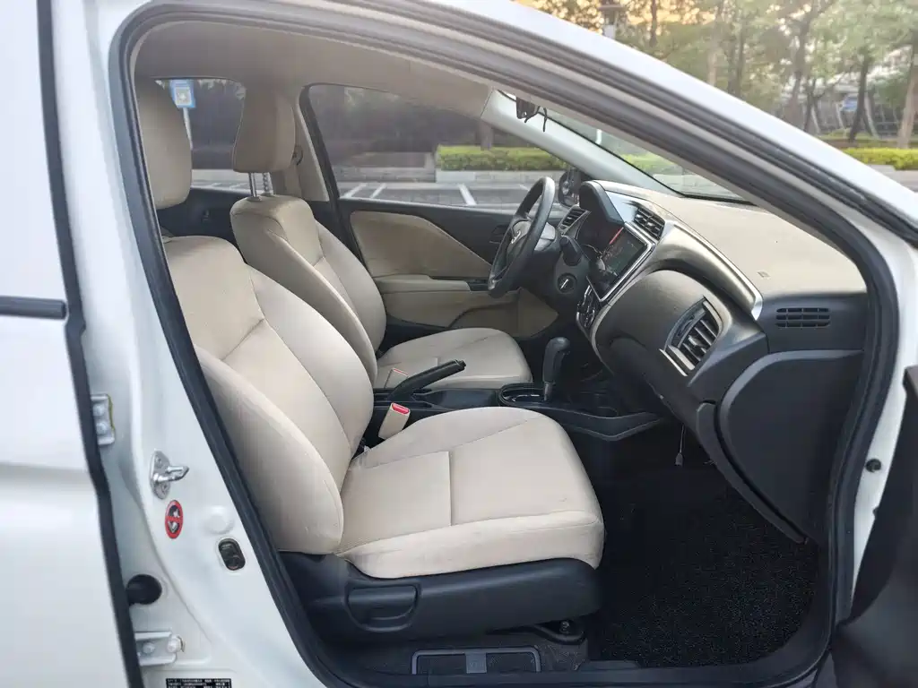 Honda City — миниатюра 10