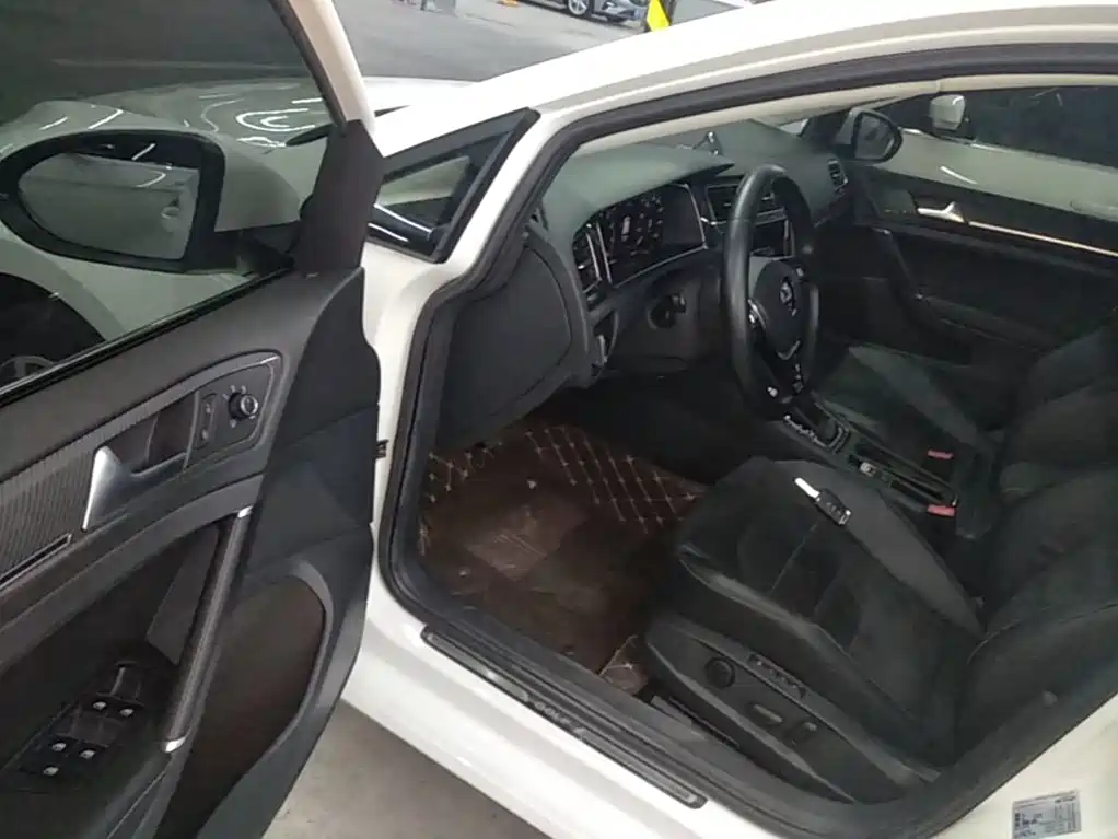 Volkswagen Golf — миниатюра 16