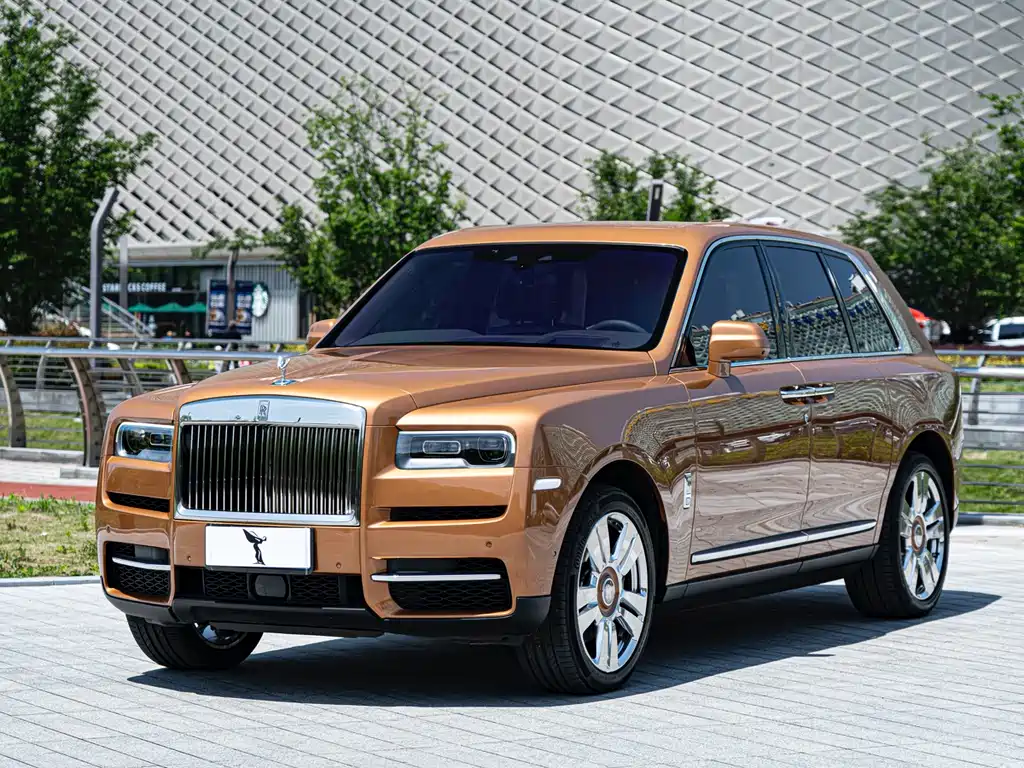 Rolls-Royce Cullinan 2024 мест