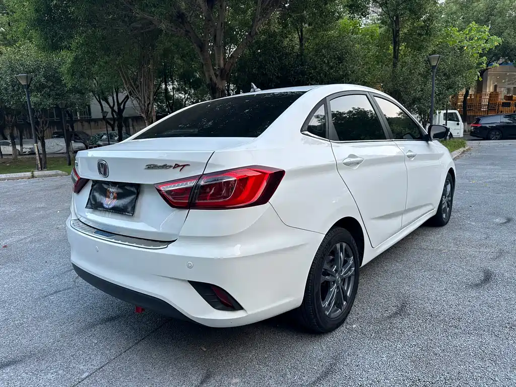 Changan Eado DT — миниатюра 6