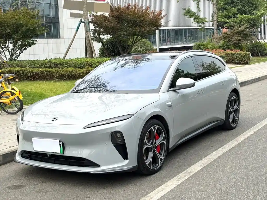 NIO ET5T