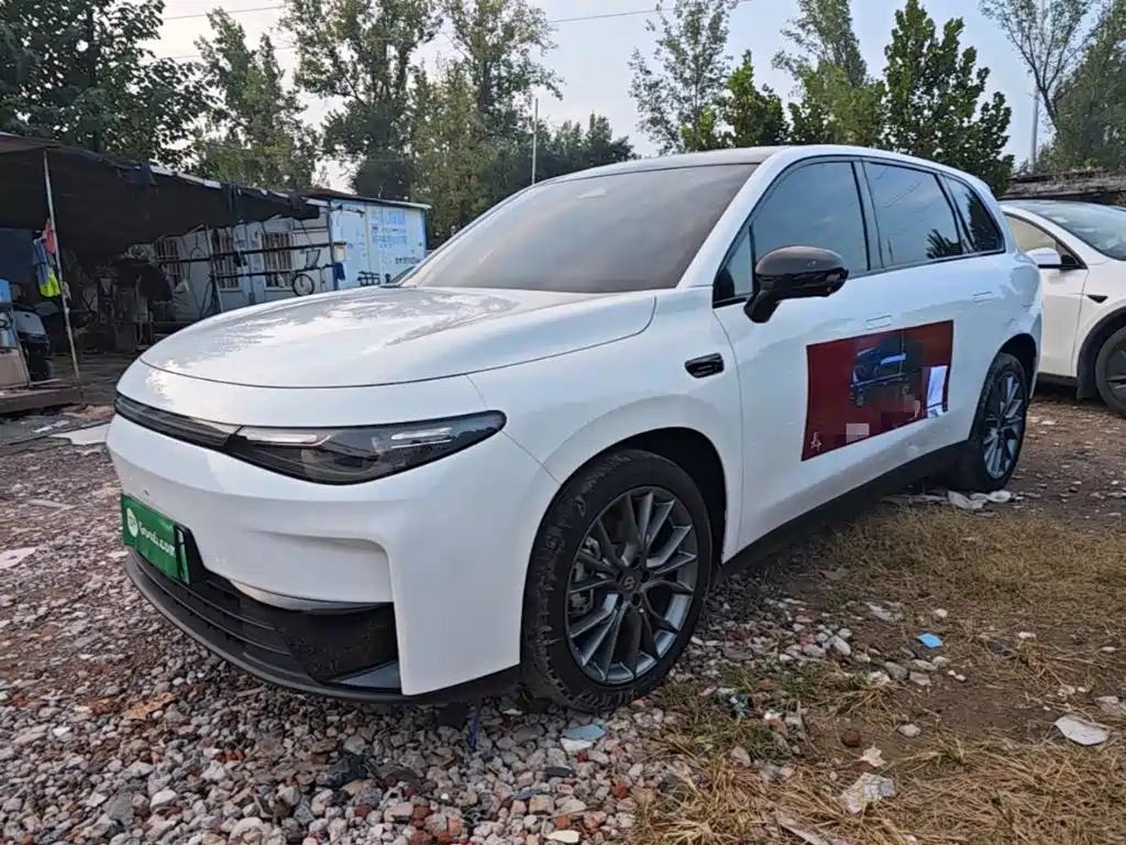Leapmotor Leapmotor C10 — миниатюра 2