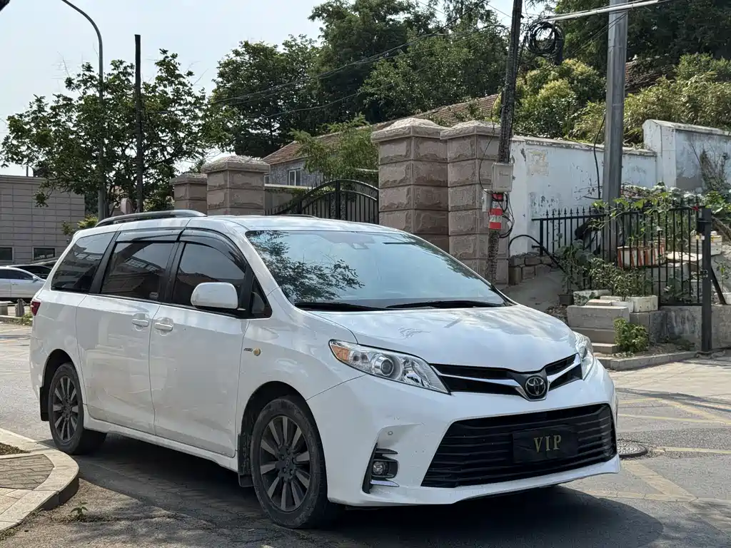Toyota Sienna 2015 3.5L L