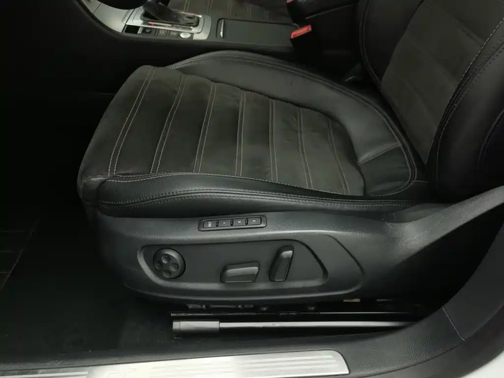 Volkswagen CC — миниатюра 20