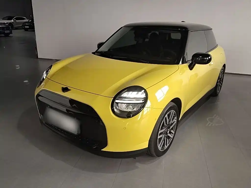Mini COOPER 2024 456km COOPER E