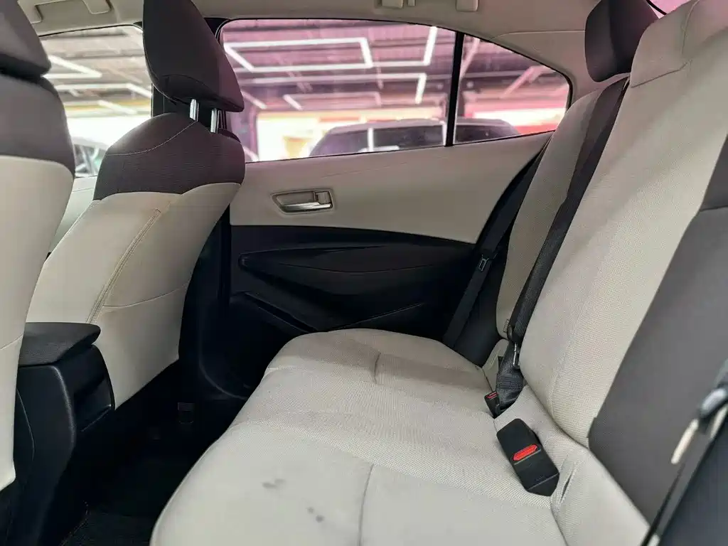 Toyota Corolla — миниатюра 6