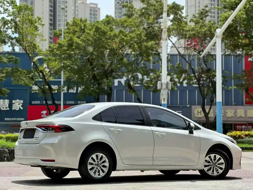 Toyota Corolla — миниатюра 9