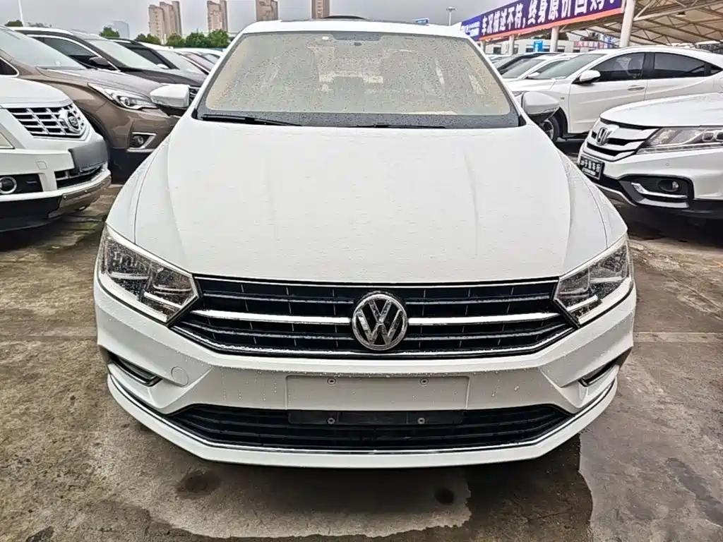 Volkswagen Bora — миниатюра 3