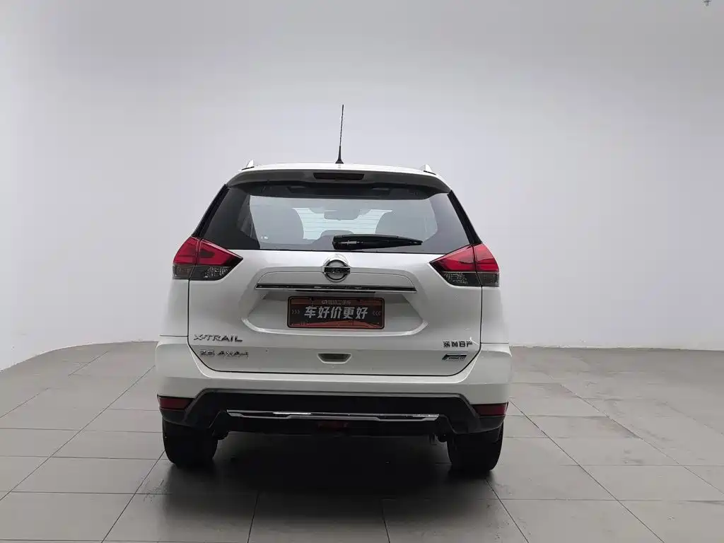 Nissan X-Trail — миниатюра 4