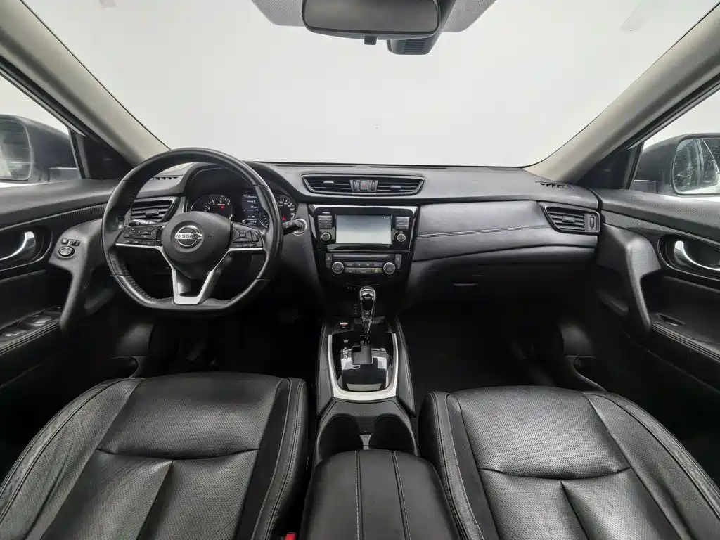 Nissan X-Trail — миниатюра 5