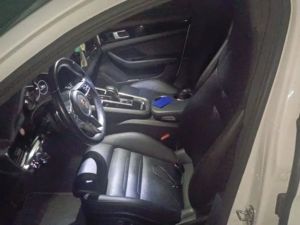 Porsche Panamera — миниатюра 16