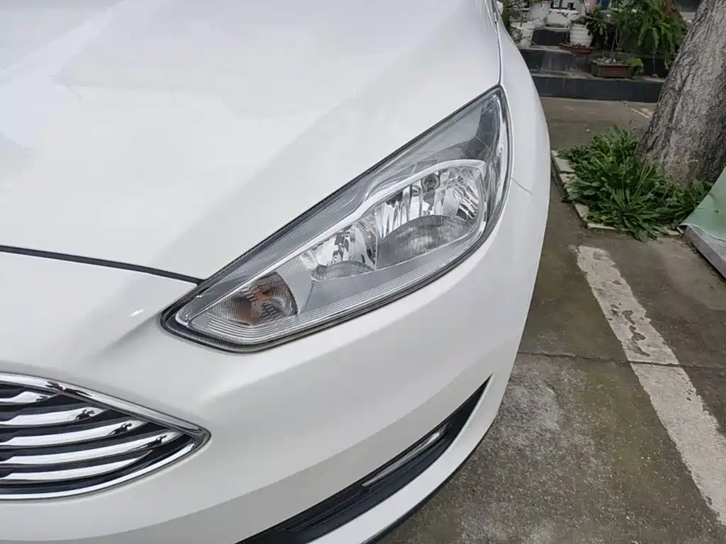 Ford Focus — миниатюра 24
