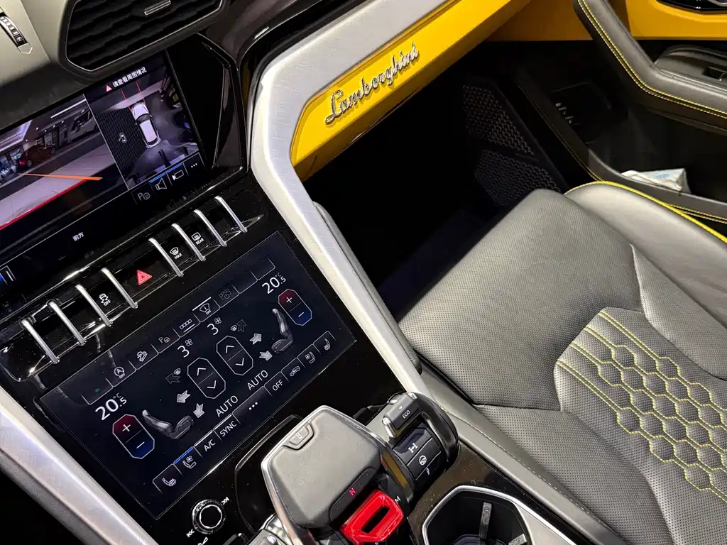 Lamborghini Urus — миниатюра 11