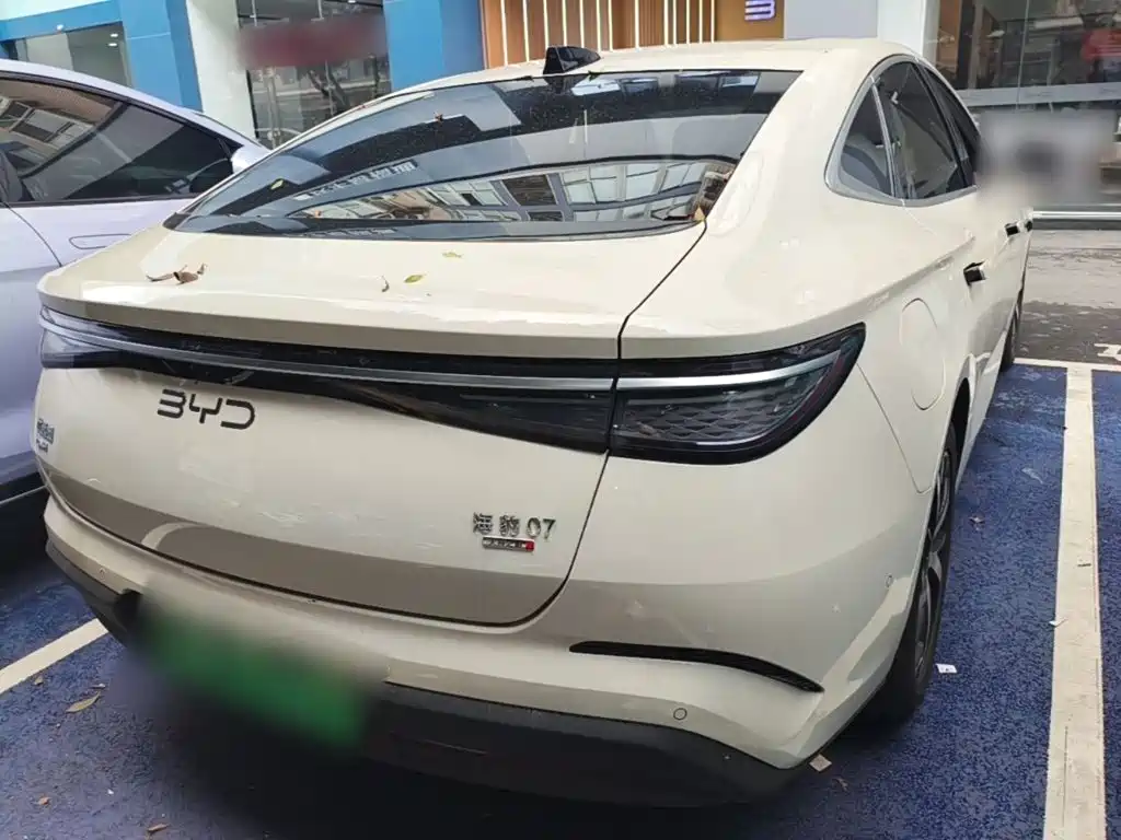 BYD Seal 07 DM-i — миниатюра 7