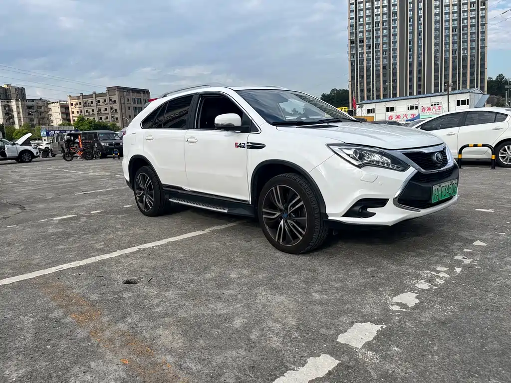 BYD Tang New Energy — миниатюра 2