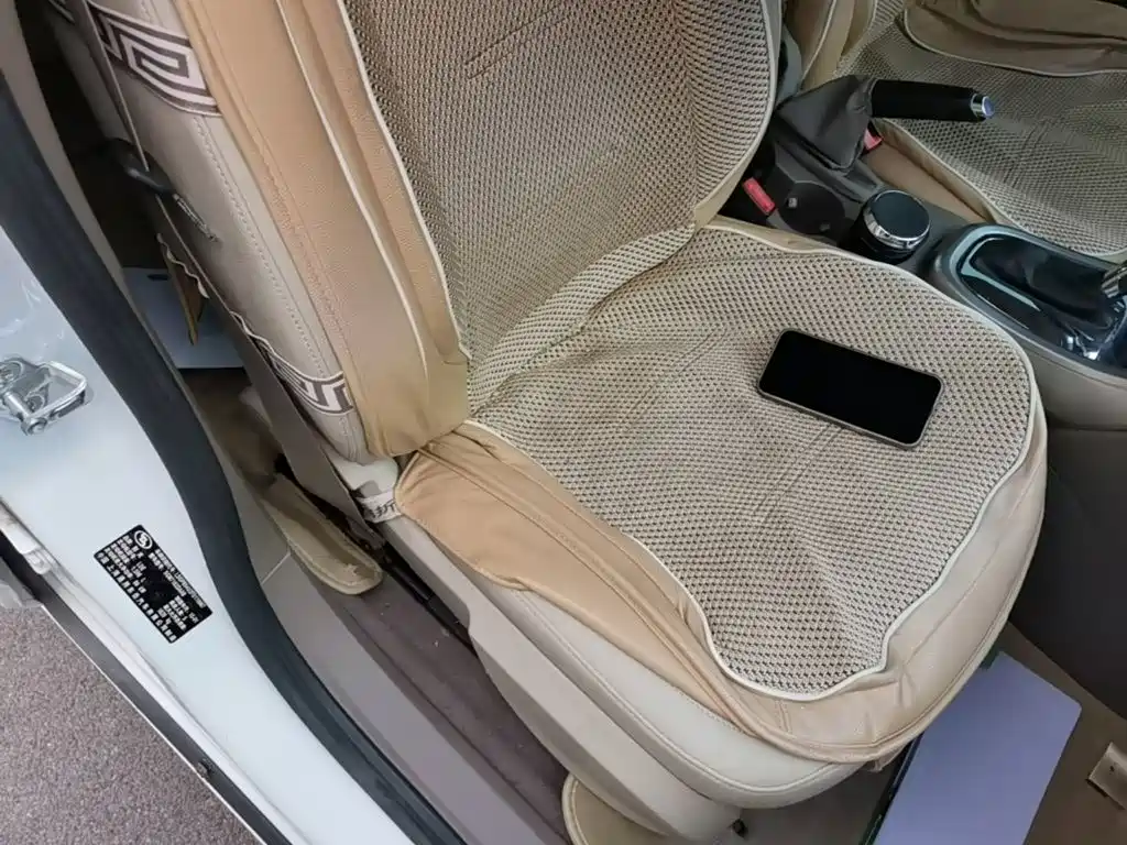 Buick Excelle — миниатюра 25