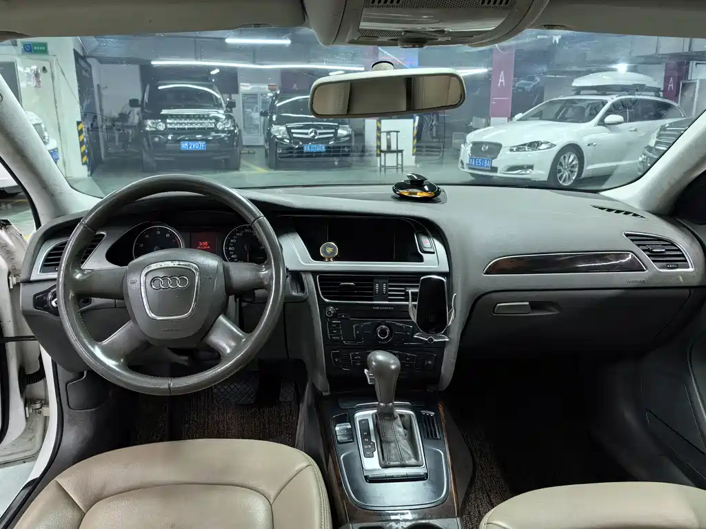 Audi A4L — миниатюра 7