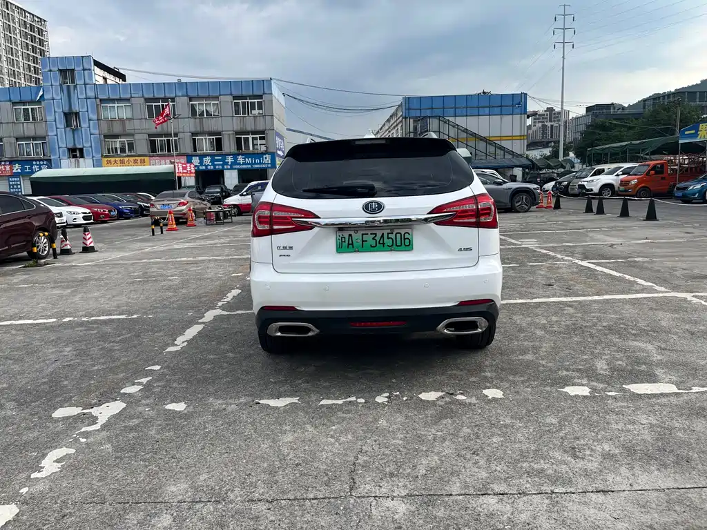 BYD Tang New Energy — миниатюра 8