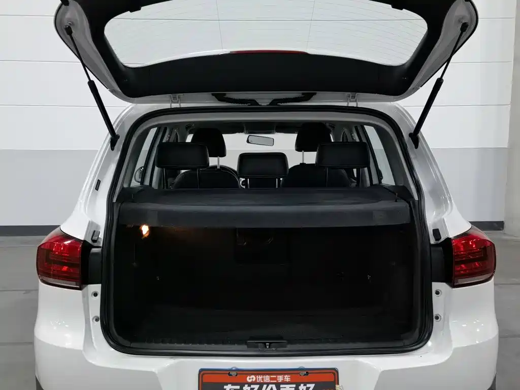 Volkswagen Tiguan — миниатюра 16