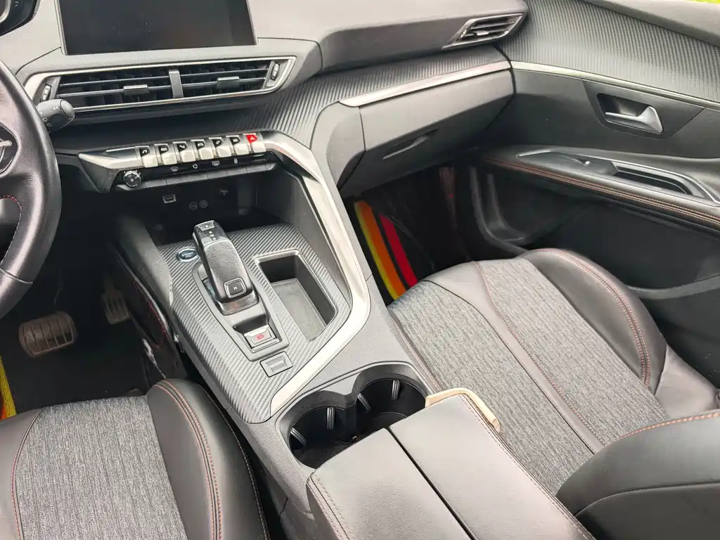 Peugeot 5008 — миниатюра 14