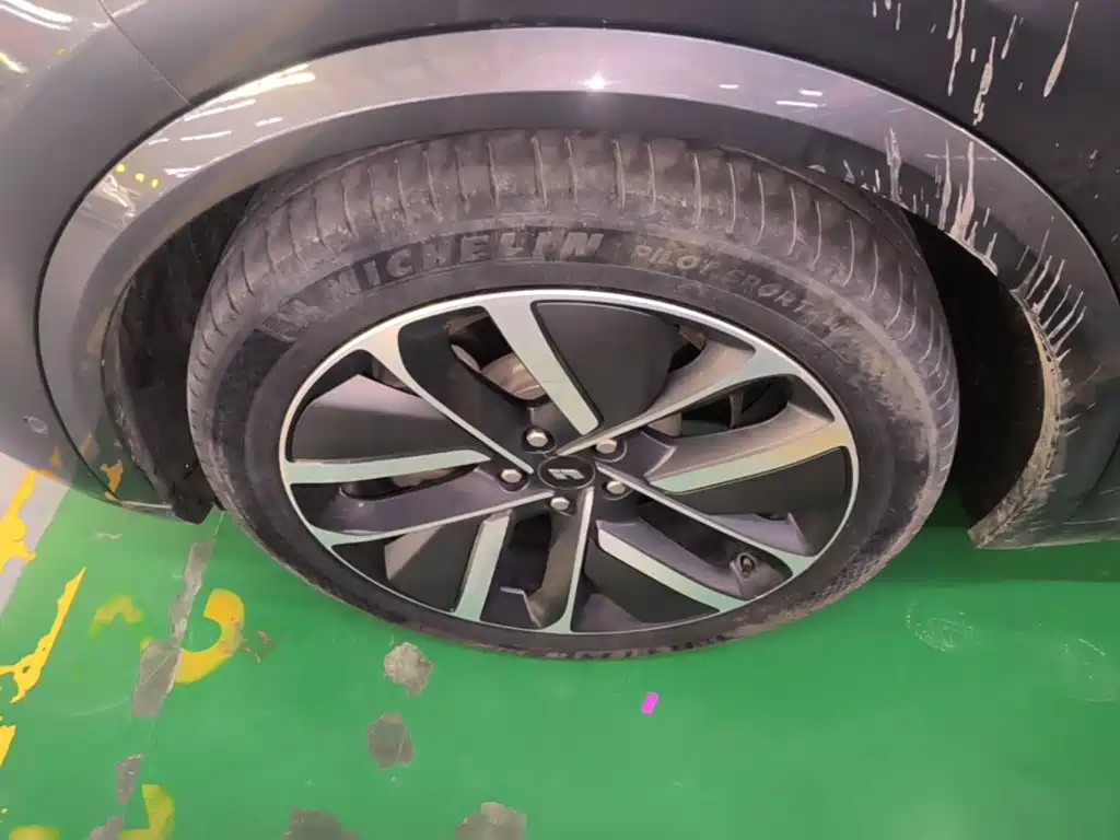 Li Auto Li L8 — миниатюра 23
