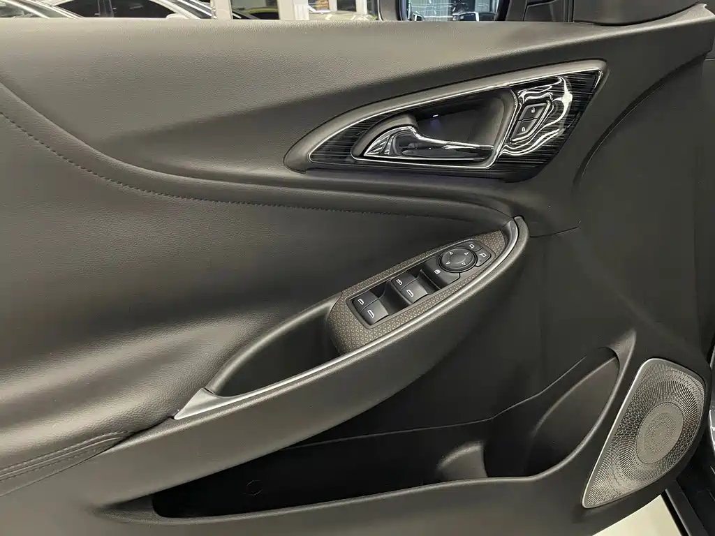 Chevrolet Malibu XL — миниатюра 30