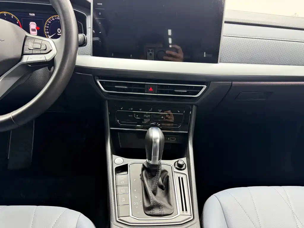 Volkswagen Lavida — миниатюра 12