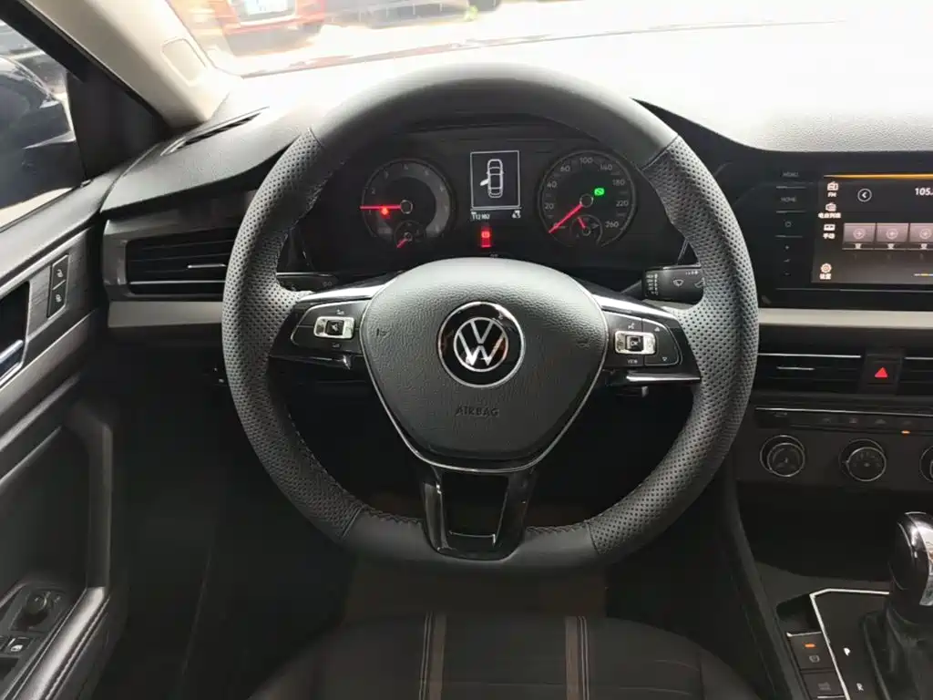 Volkswagen Lavida — миниатюра 11