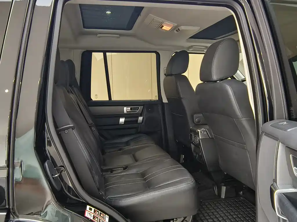 Land Rover Discovery — миниатюра 12