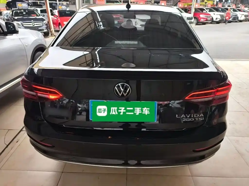 Volkswagen Lavida — миниатюра 6
