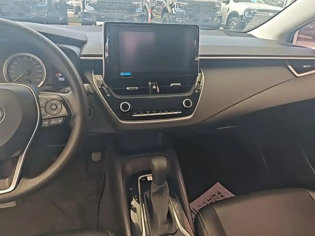 Toyota Corolla — миниатюра 13