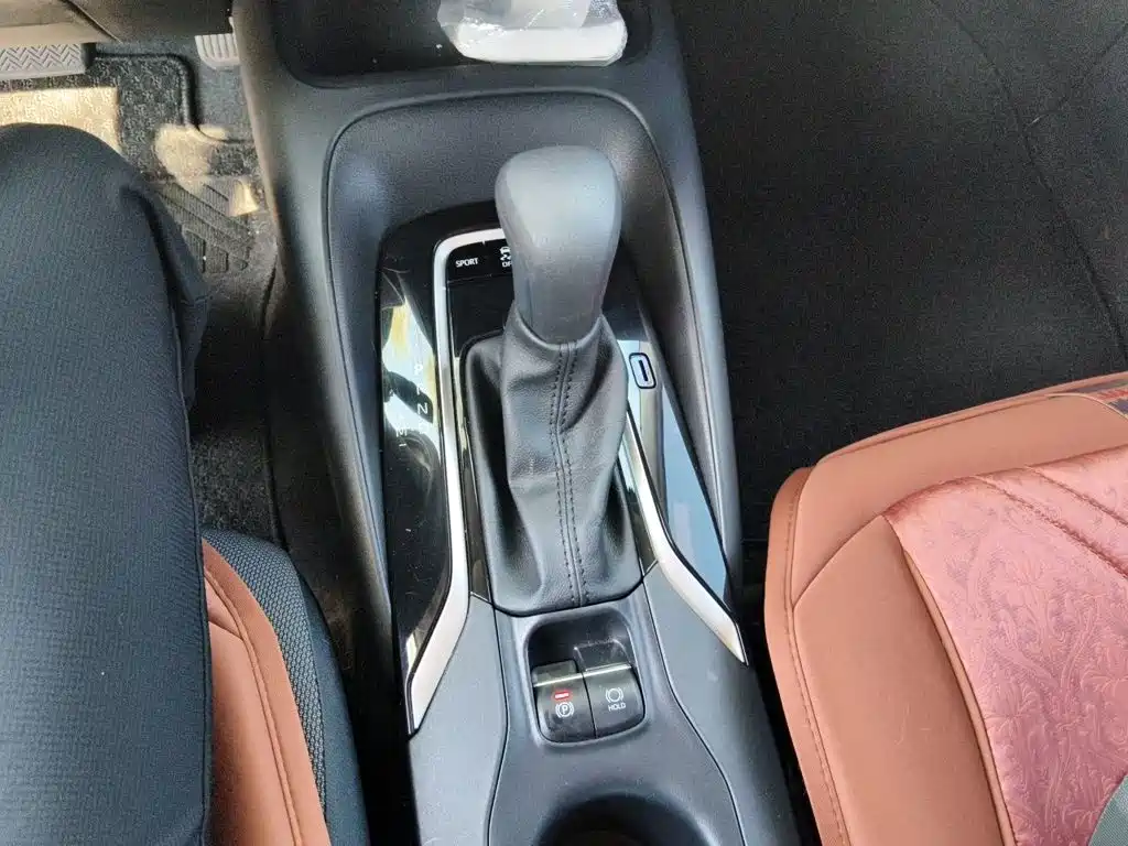 Toyota Corolla — миниатюра 10