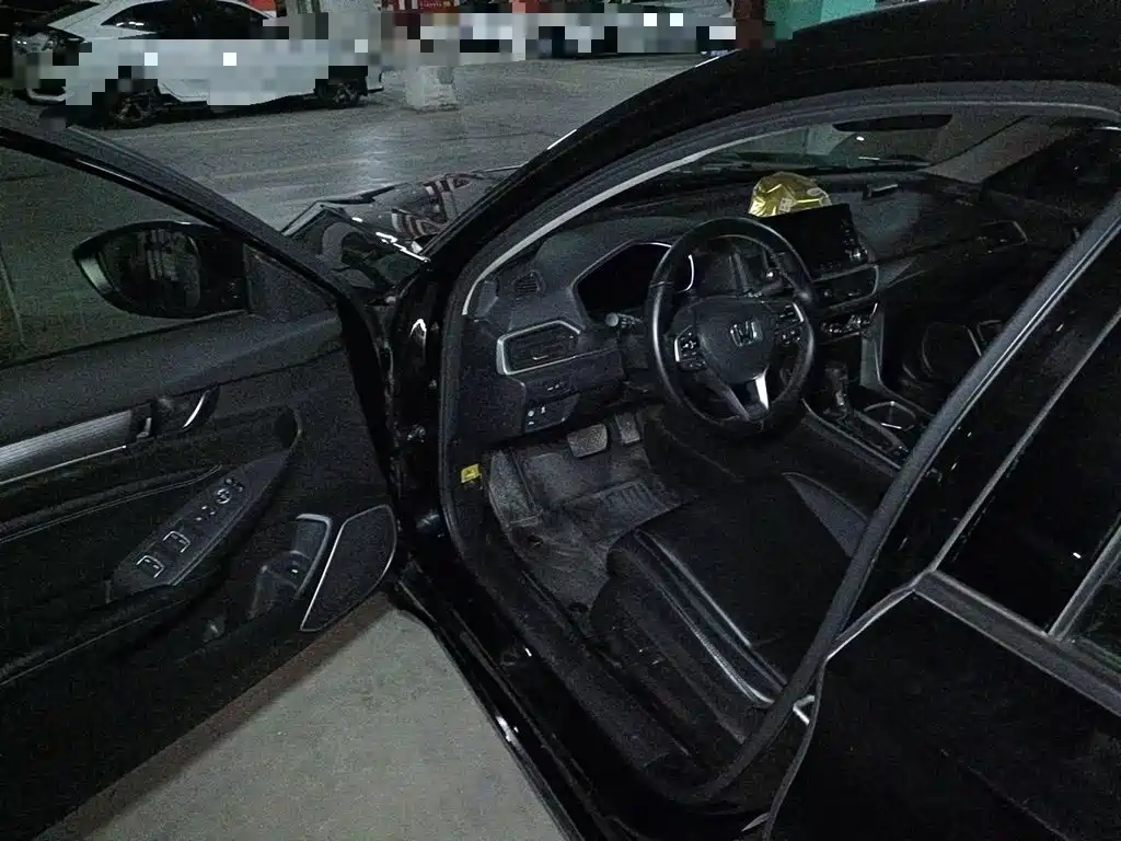 Honda Accord — миниатюра 12