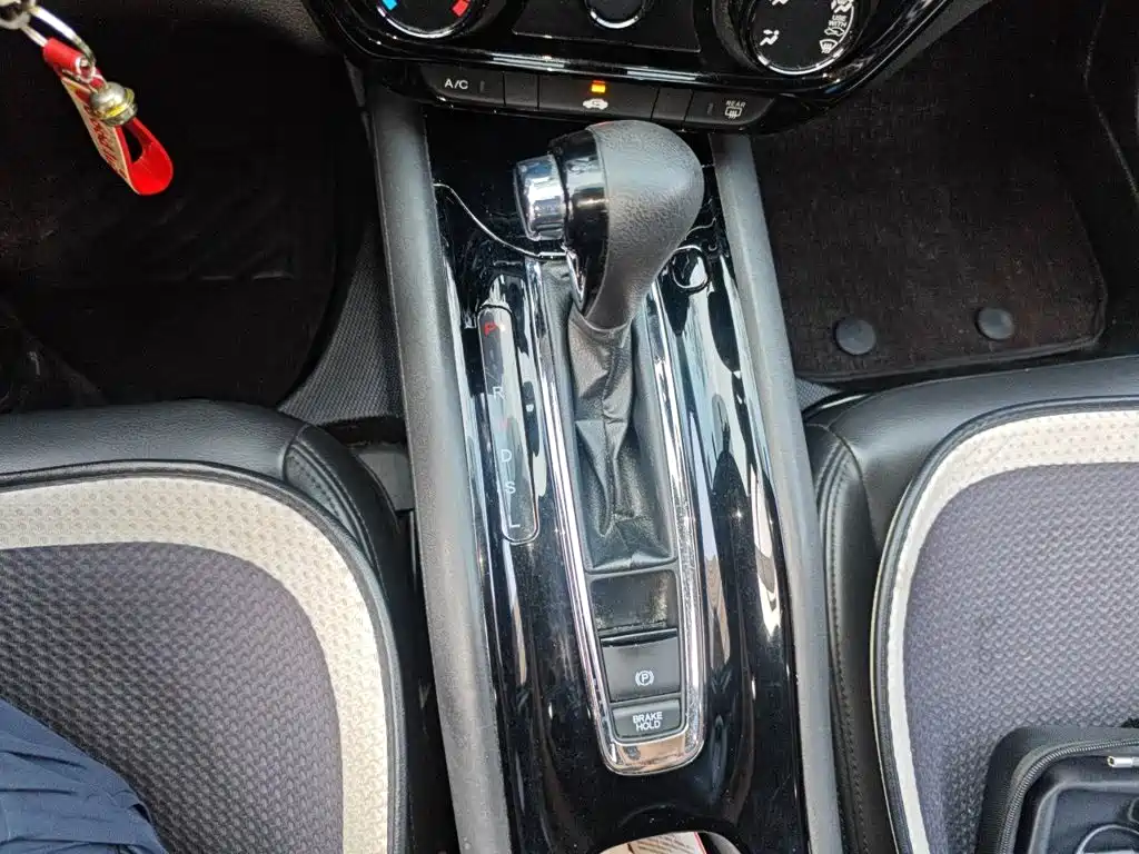 Honda Vezel — миниатюра 10
