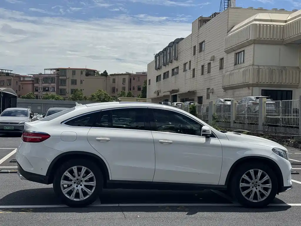 Mercedes-Benz GLE Coupe — миниатюра 8