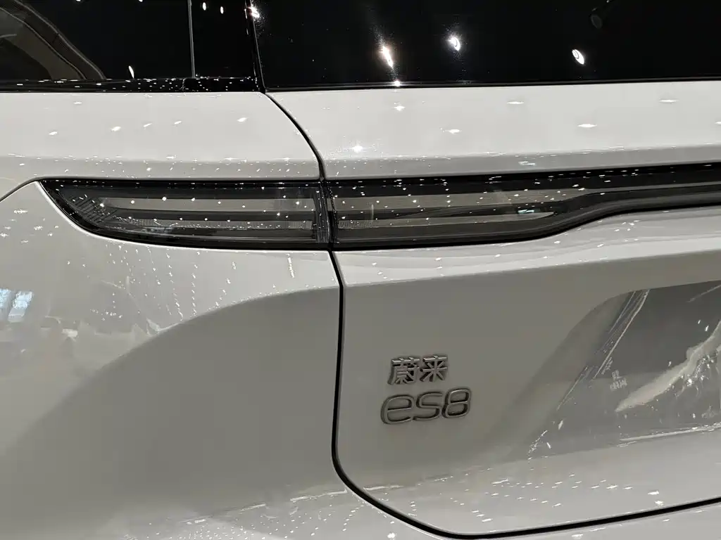 NIO ES8 2023 100kWh