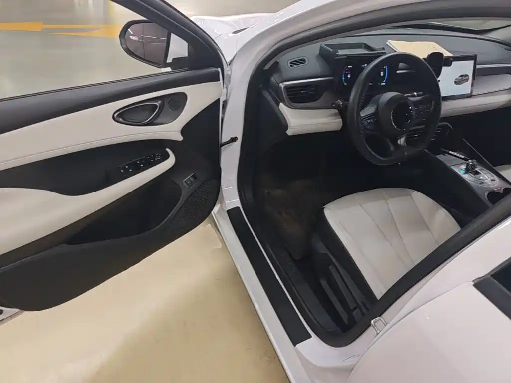 BYD Seal 05 DM-i — миниатюра 16
