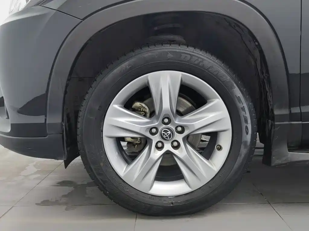Toyota Highlander — миниатюра 17