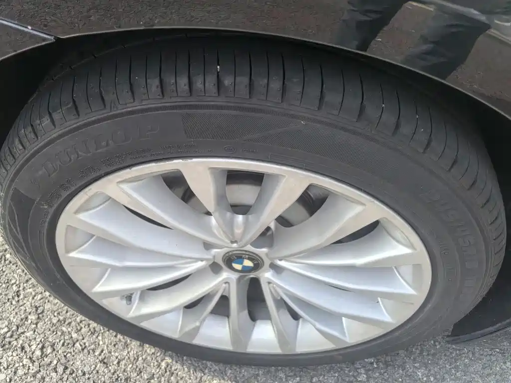 BMW 5 Series New Energy — миниатюра 14