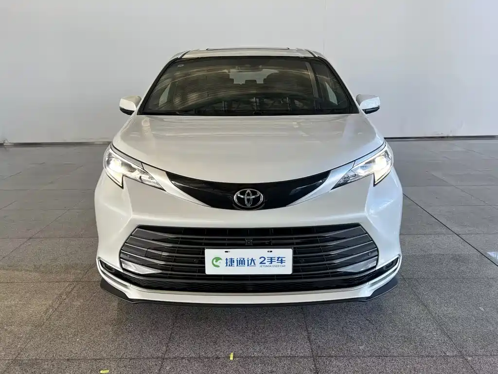 Toyota Sienna — миниатюра 9